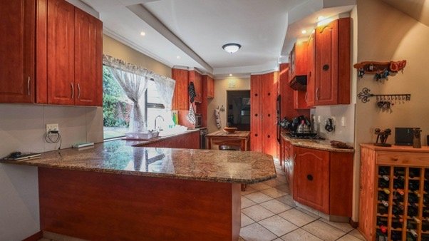 8 Bedroom Property for Sale in Rooi Rivier Rif Western Cape